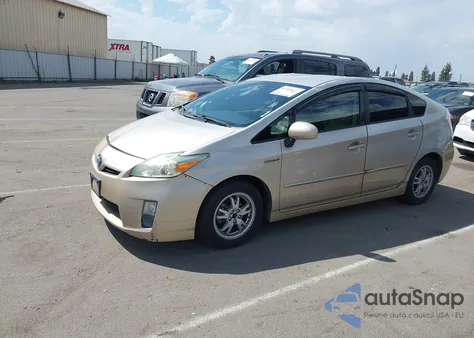 2011 Toyota Prius Three z USA, uszkodzony, nr VIN JTDKN3DU3B0316648
